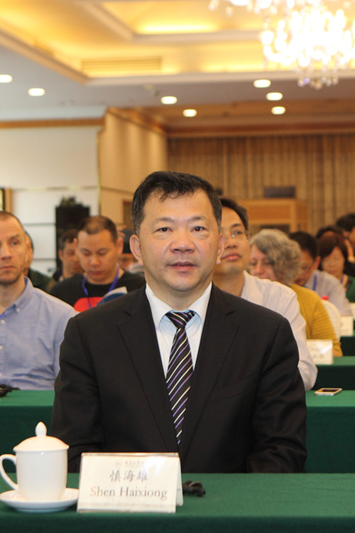 中共广东省委常委、宣传部长慎海雄 摄影-陈忠毅 (5)_副本.jpg